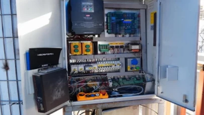 Düzce’de üst geçit asansörlerine çirkin saldırı