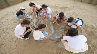 Eğitim ve eğlencenin adresi “Evrensel Çocuk Merkezi”