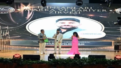 Erhan Yıldırak ”Yılın Öne Çıkan Genç İş İnsanı ” ödülünü aldı