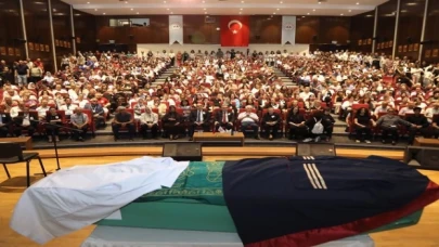 ERÜ’den profesöre duygusal veda