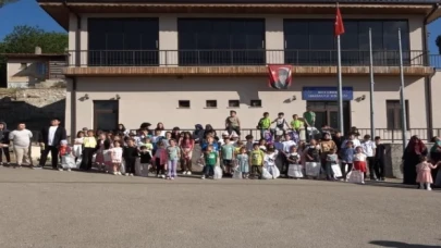 Gelemiç köyünde çocuklar bayramı Adak Geleneği  ile kutladı