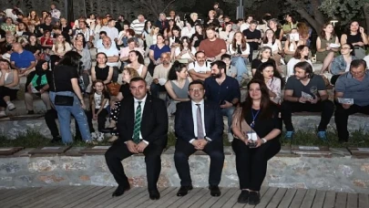 Genç yetenekler ”Şah Canavara Mat” ile sahneye çıktı