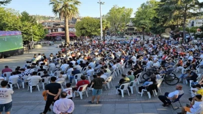 Gölcüklüler Milli heyecana ortak oldu