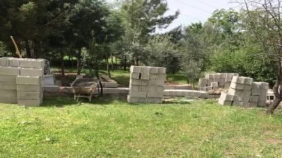 Gözünüzü toprak doyursun! Toprak hırsıyla mezarlığı tahrip ettiler