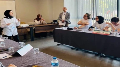 ’İmam Hatipli’lerden 11 dilde münazara