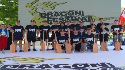 İstanbul’da Kürek Yarışması’nda ’Mavi Vatan Kalesi’ kostüm birincisi oldu