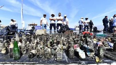 İzmir Körfezinden Sepet de çıktı cep telefonu da