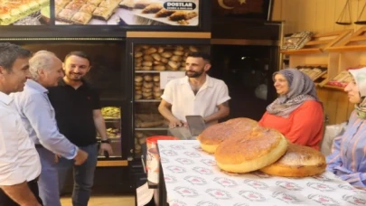 İzmit Belediyesi esnaf ziyaretlerini sürdürüyor