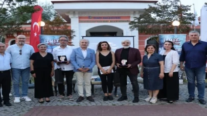 İzmit ’mavi gözlü dev’i de unutmadı