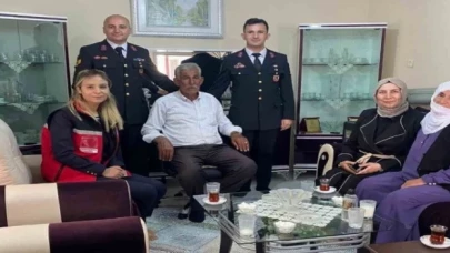 Jandarma, şehit ailelerini unutmadı
