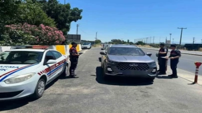 Jandarmadan hız ve emniyet kemeri denetimi