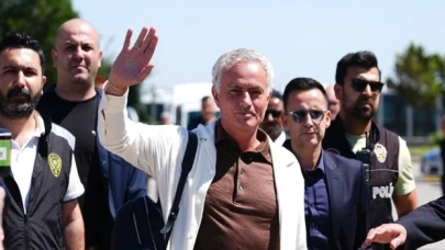 Jose Mourinho'lu Fenerbahçe'nin top başı yapacağı tarih belli oldu!