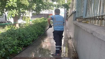 Karabağlar’da gece gündüz temizlik mesaisi