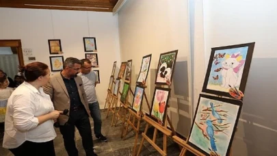 Küçük Sanatçıların Eserleri Kent Müzesinde Sergileniyor