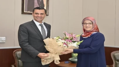 Manisa’da Başkan Zeyrek’ten üniversiteye iade-i ziyaret