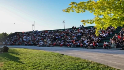 Milli maç heyecanı Sakarya Millet Bahçesi’ndeki dev ekranda