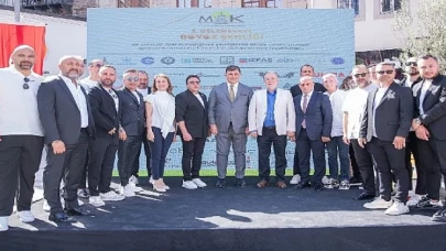 Moda camiası ve vatandaşı buluşturan şenlik