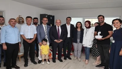 Moral Evi ile hayata daha sıkı tutunacaklar