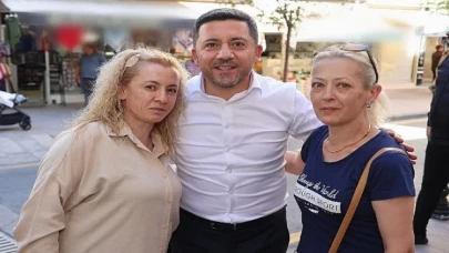 Nevşehir Belediye Başkanı Rasim Arı, Belediye Caddesi üzerindeki esnafları ziyaret ederek talep ve beklentileri dinledi