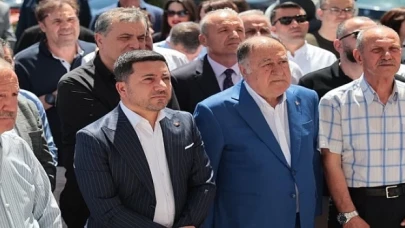 Nevşehir Belediye Başkanı Rasim Arı, esnaf ziyaretlerinde bulunarak işyeri açılışına katıldı