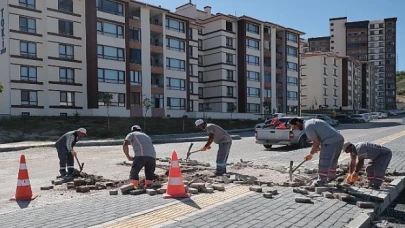 Nevşehir Belediyesi ekipleri, Kurban Bayramı öncesinde mahallelerdeki temizlik ve bakım çalışmalarını yoğunlaştırdı
