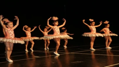 Nilüfer’in küçük dansçılarından muhteşem gösteri