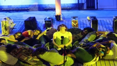 Nilüferli gençler ”Şah Canavara Mat” ile sahneye çıktı