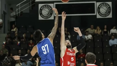 On İki Dev Adam, Filipinler'i mağlup etti!