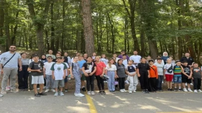 Sakarya’da öğrencilerden tarih ve doğa keyfi
