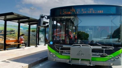 Sakarya’da YKS’ye geç kalan genci sınav yerine ulaştırdı