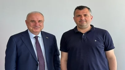 Saray Belediye Başkanı Abdül Taşyasan, İstanbul Su ve Kanalizasyon İdaresi Genel Müdürü Doç. Dr. Şafak Başa’yı makamında ağırladı