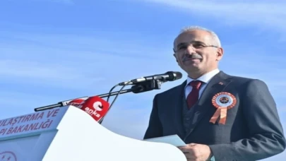 Sarp ve dik yamaçlardan oto yollara çelik koruma