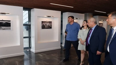 Şehrin sessiz tanıklarını fotoğraflara taşıdı