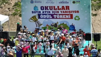 Selçuklu Belediyesi’nin toplumda sıfır atık bilinci oluşması adına düzenlediği “Okullar Arası Sıfır Atık Yarışması”nın ödül töreni gerçekleşti