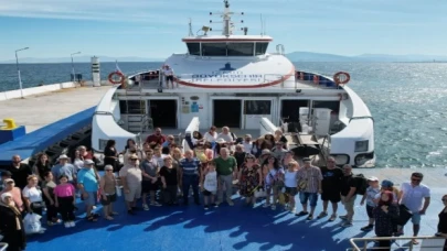 Vapur Cemil Başkan’dan ilk biletler Günay Başkan’dan