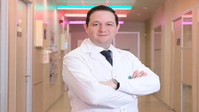 Yüzme, bel fıtığı oluşumunu engellemez!