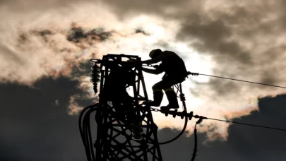 Akdeniz’de aşırı sıcaklar elektrik tüketimine her gün yeni rekor kırdırıyor