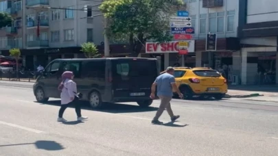 Alt geçitten geçmek yerine tehlikeye atlıyorlar