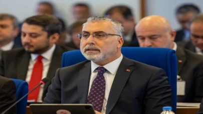 Bakan Işıkhan, büyük borçlu 5 belediyeyi açıkladı