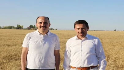 Başkan Altay: “Susuz Tarımla Yetiştirdiğimiz Yerli Buğdayın Hasadını Yaptık”