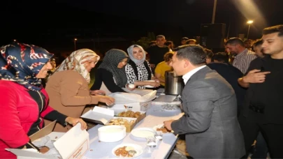 Başkan Arı:“Kardeşlik tohumunu ekmekten başka çaremiz yok”