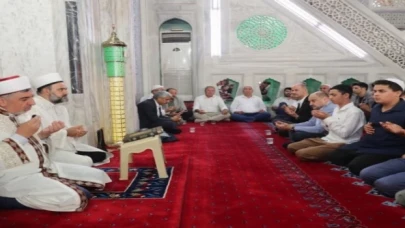 Başkan Gülpınar şehitler için okutulan mevlidi şerif programına katıldı