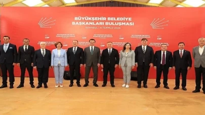 Başkan Tugay CHP’li Büyükşehir Belediye Başkanları buluşmasına katıldı
