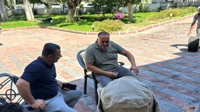 Başkan Vekili Akar görevli personeli ziyaret etti