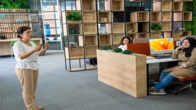 Bursa’da genç girişimcilere 3 boyutlu eğitim