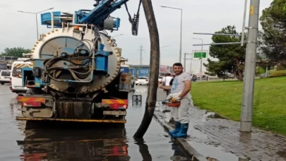 Bursa’da yağmur mesaisi