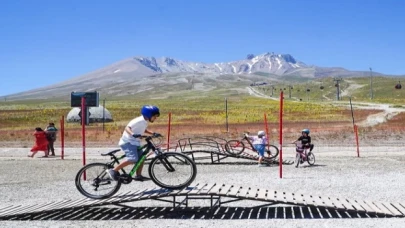 Erciyes’te bisiklet sezonu açıldı
