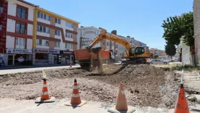 Eskişehir’de yol çalışmaları sürüyor