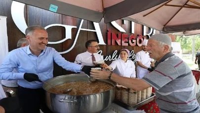 Gastro İnegöl Mutfağından Aşure İkramı