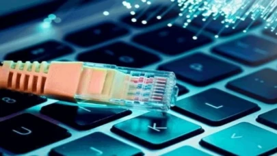 Günde ortalama 7 saat internetteyiz... Nüfusumuzun yüzde 94’ü mobil